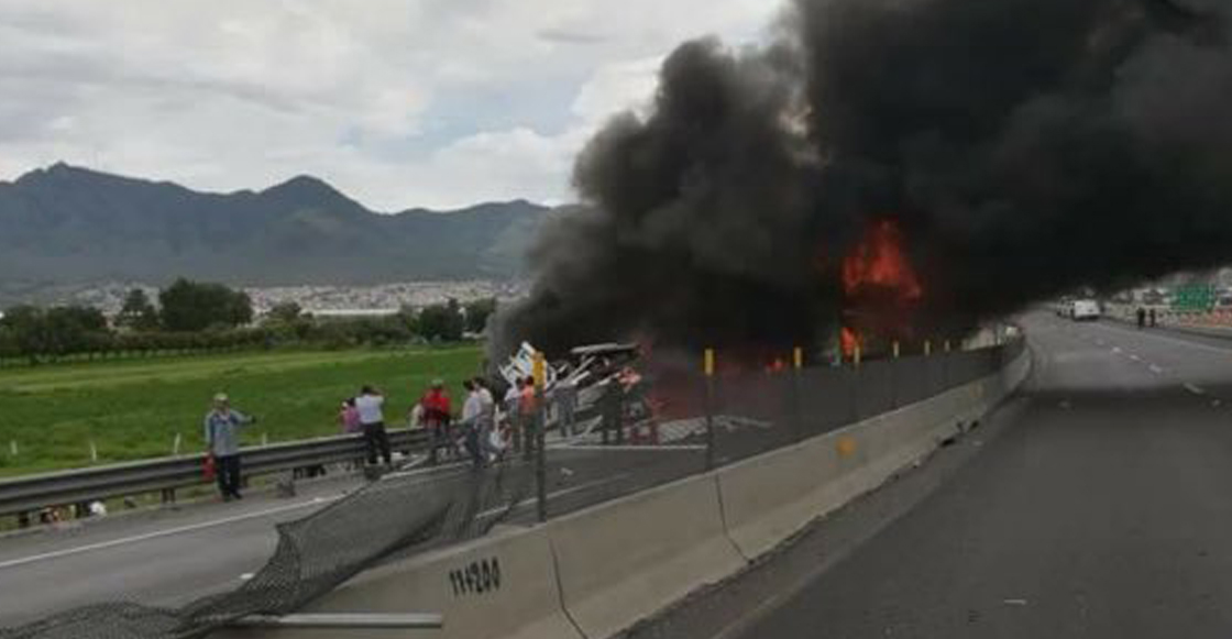 Accidente en Circuito Exterior Mexiquense deja 4 muertos y un herido
