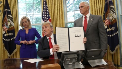 ¿No que no? Trump firma orden ejecutiva para terminar con la separación de familias