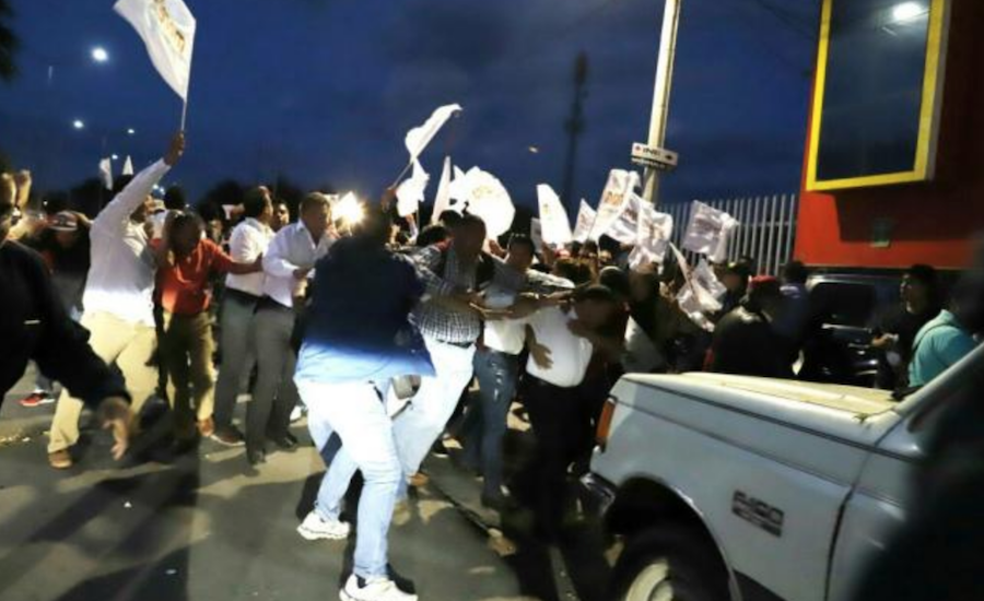 Enfrentamiento Morena Hidalgo taxistas