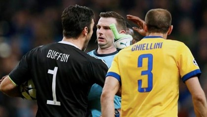 Buffon se fue suspendido 3 encuentros