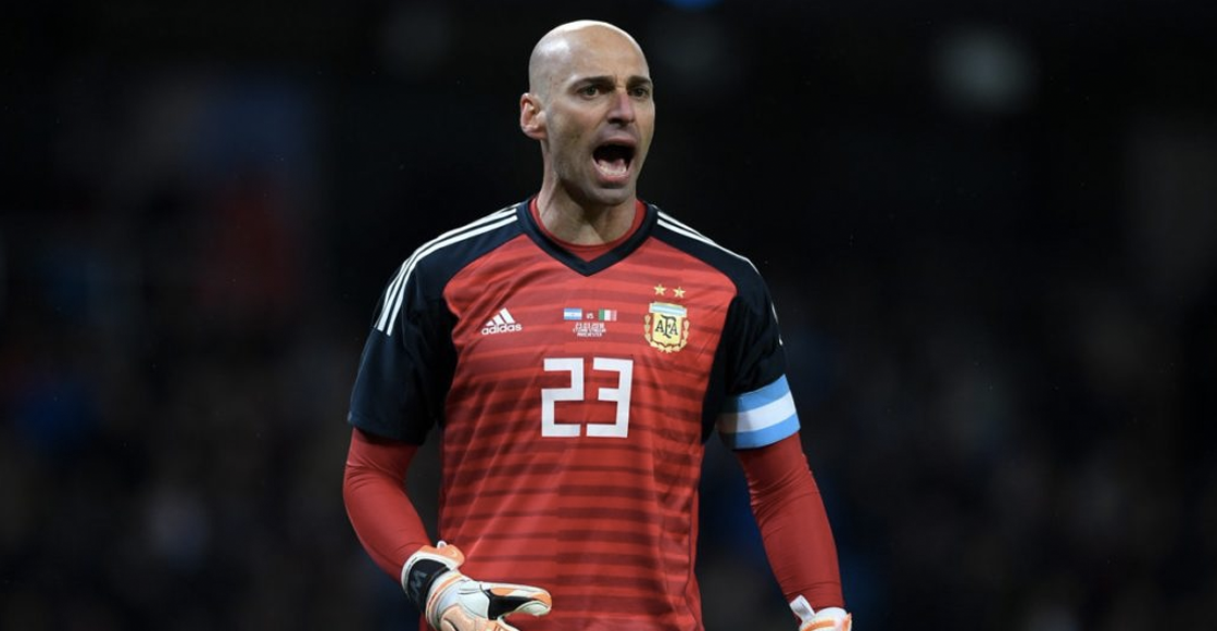 ¿Hay portero? 4 osazos de Willy Caballero, el portero de la Selección