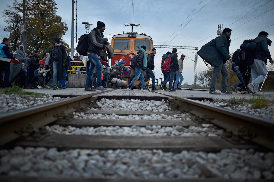 Migrantes llegan a Zagreb