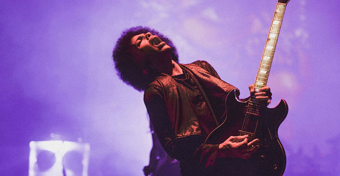 La disquera de Prince quiere bajar video de fanáticos cantando ‘Purple Rain’