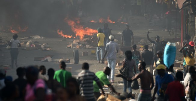 Protestas en Haití por aumento en gasolinas