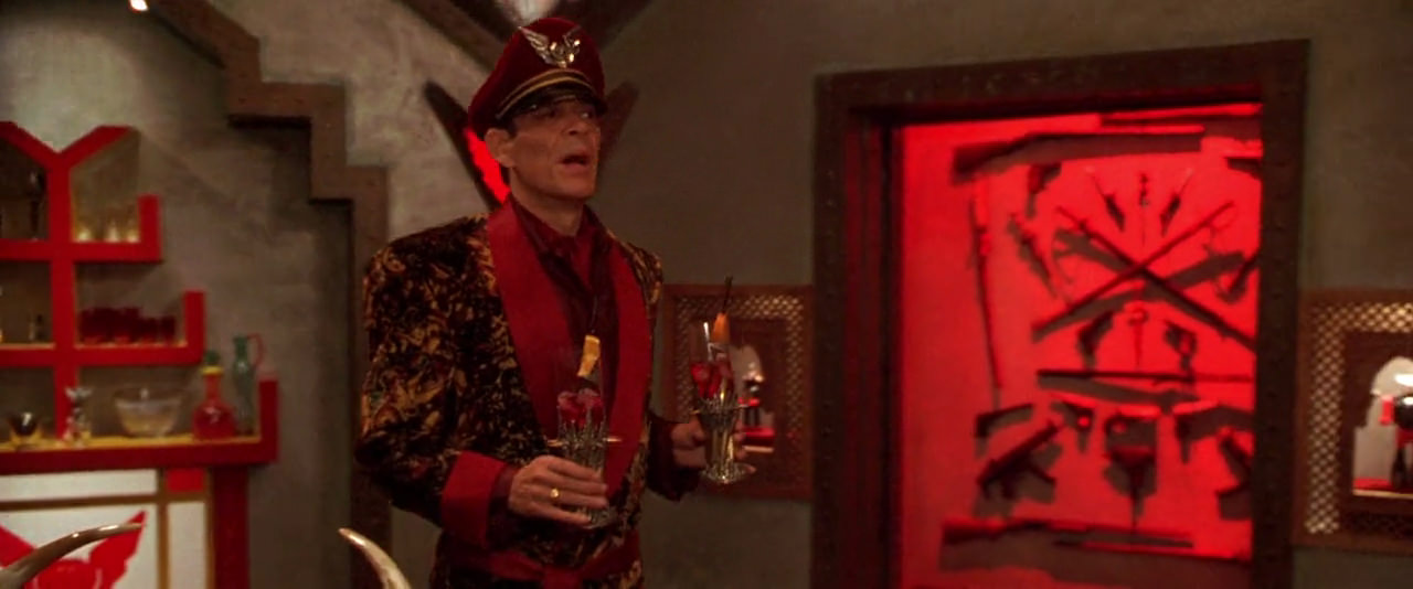 Raul Julia en Street Fighter