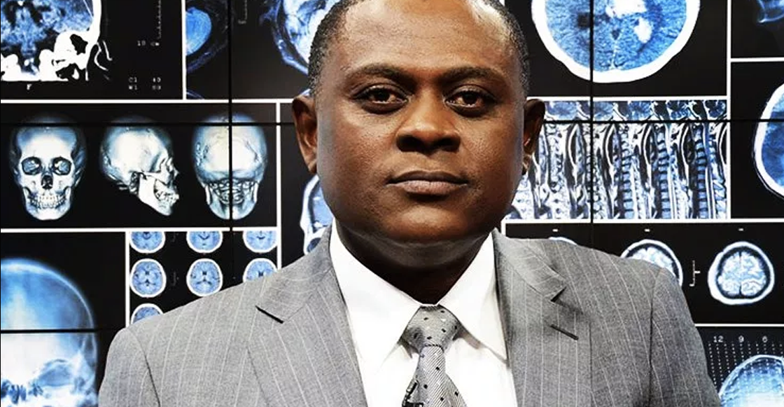 La historia del doctor que luchó contra los golpes degenerativos de la NFL