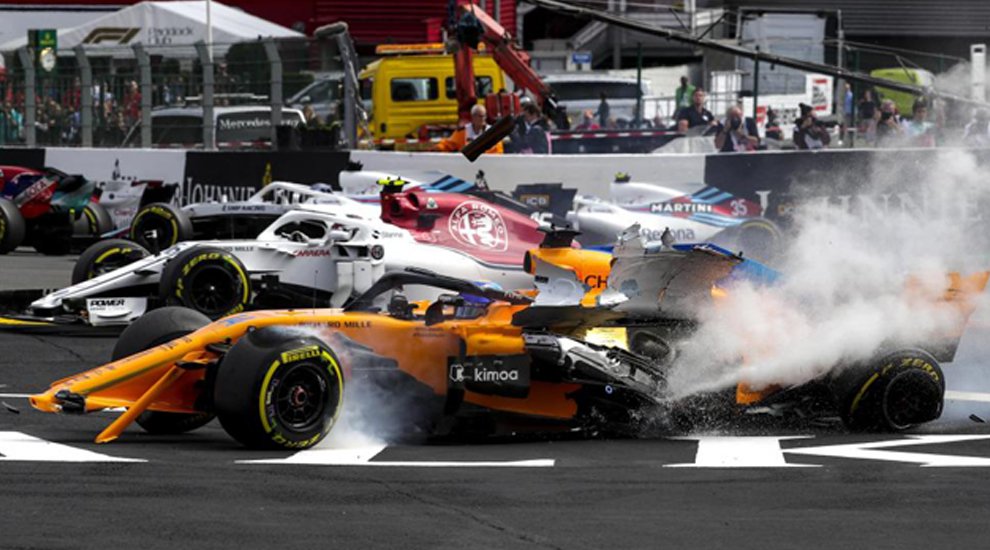 ¡Increíble! Fernando Alonso sufre tremendo impacto en el GP de Bélgica