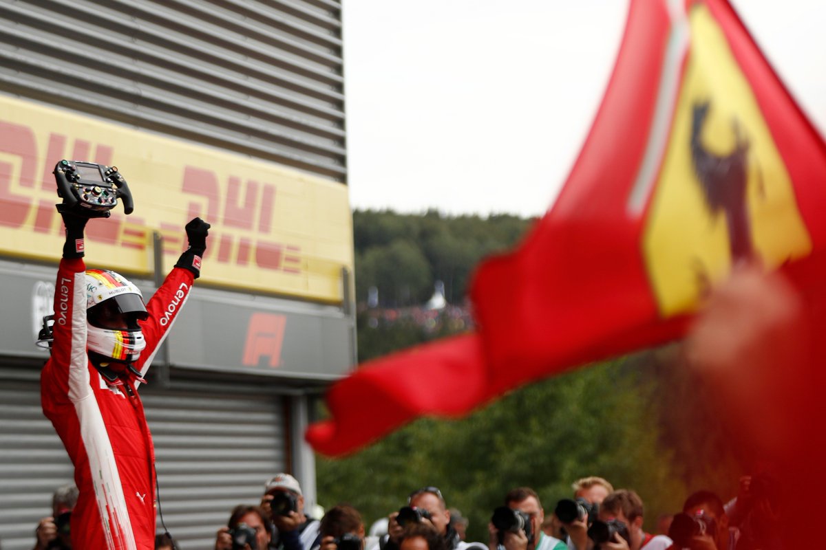 Vettel logra primer lugar y Checo Pérez queda quinto en el GP de Bélgica