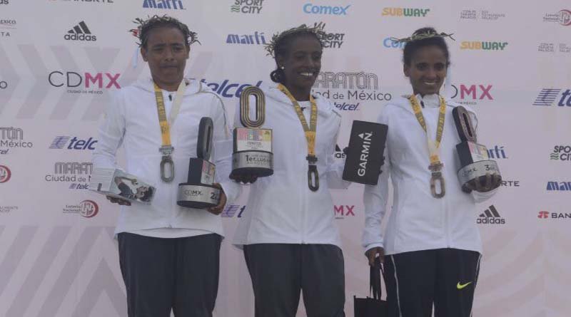 ¡Titus Ekiru impone nuevo récord en el Maratón de la CDMX!