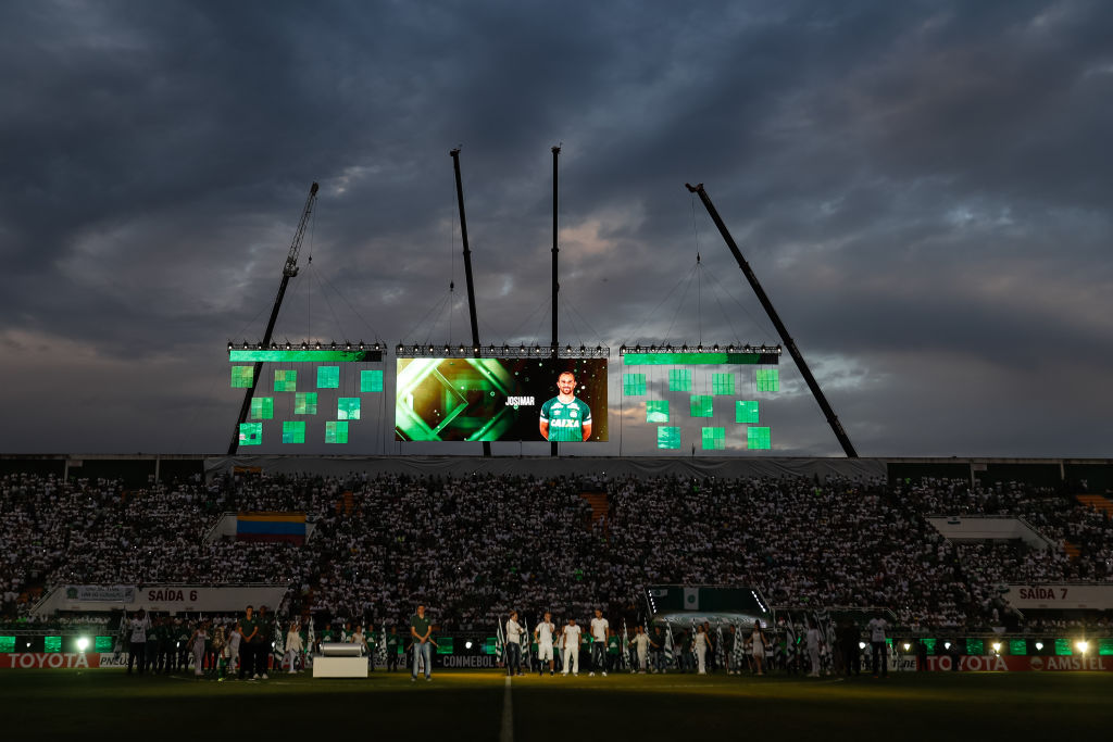 Jakson Follmann, sobreviviente del accidente, participó en reto de dominadas del Chapecoense