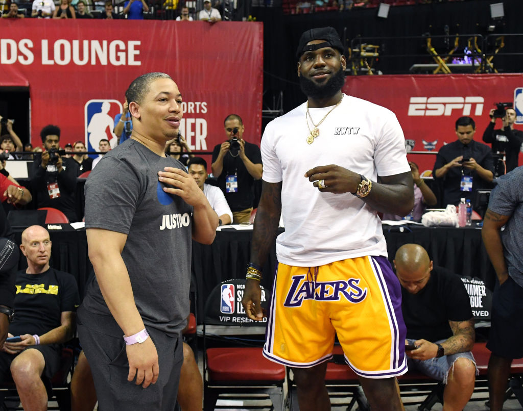 Kobe Bryant confía en que fans de los Lakers terminarán apoyando a LeBron James