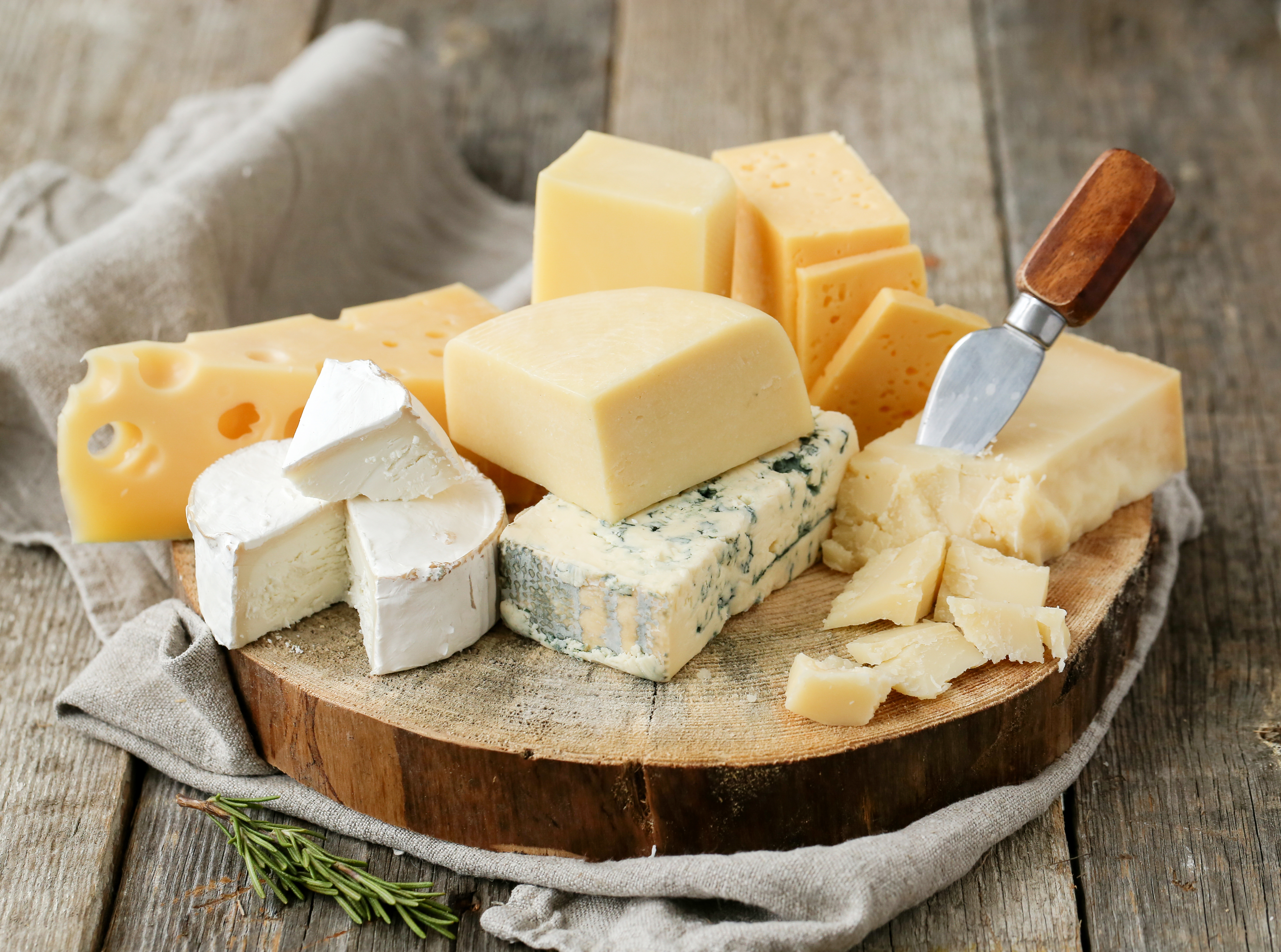 Puedes comer sin culpas: El queso sí es bueno para la salud