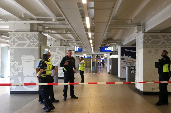 Ataque en estación de tren en Ámsterdam
