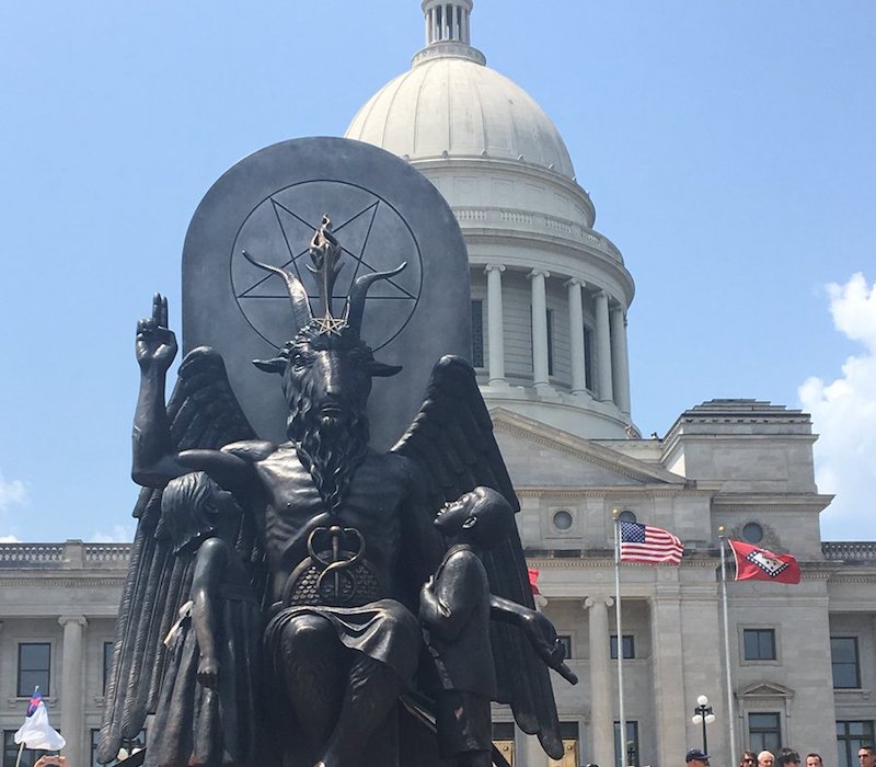 estatua-satanica-arkansas