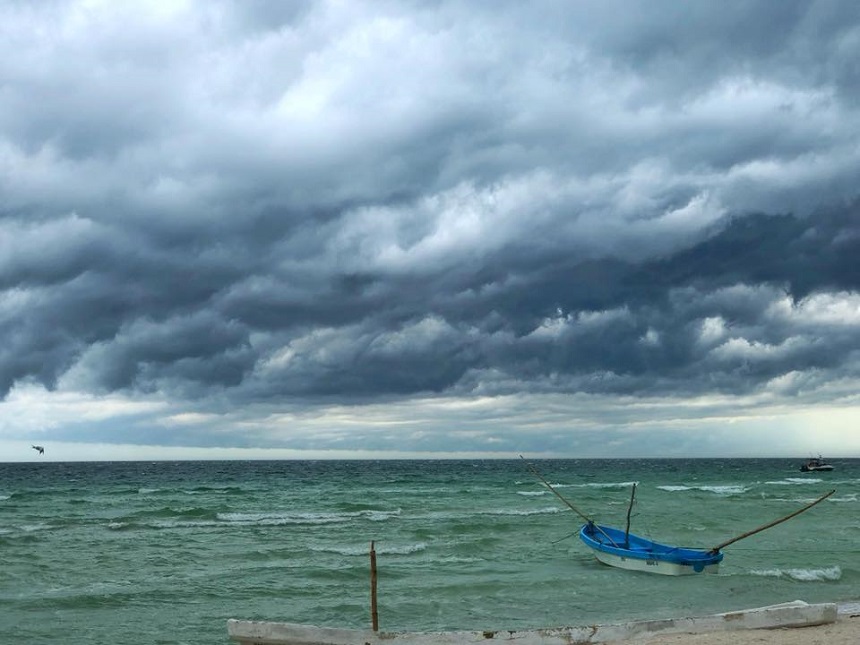 Fotos de lectores de Sopitas - Playa en día nublado