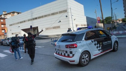 ataque en comisaría de Cornella, Barcelona