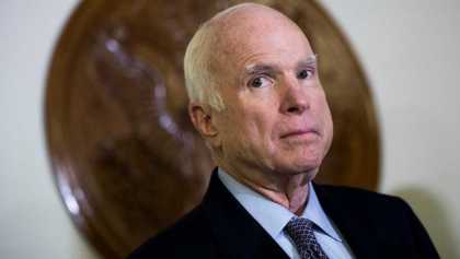 Murió el senador republicano John McCain a los 81 años