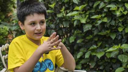 Niño que entró a la UNAM le pide a AMLO no cometer errores