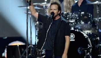 Pearl Jam hace un emotivo homenaje a Chris Cornell y Tom Petty