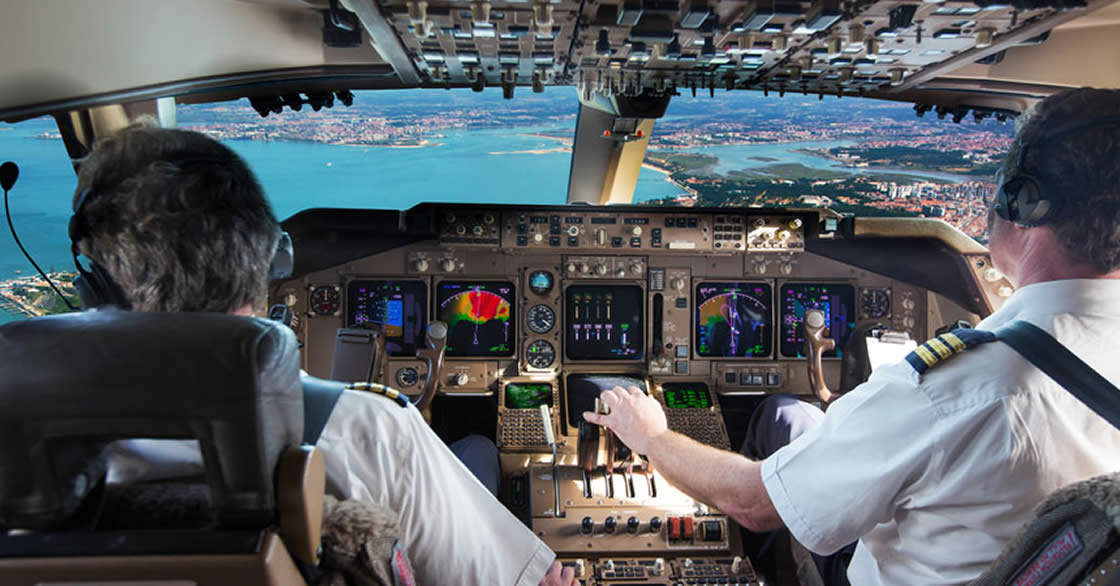 Al aire, ¿Cuánto cuesta ser piloto de aviación en el mundo ?