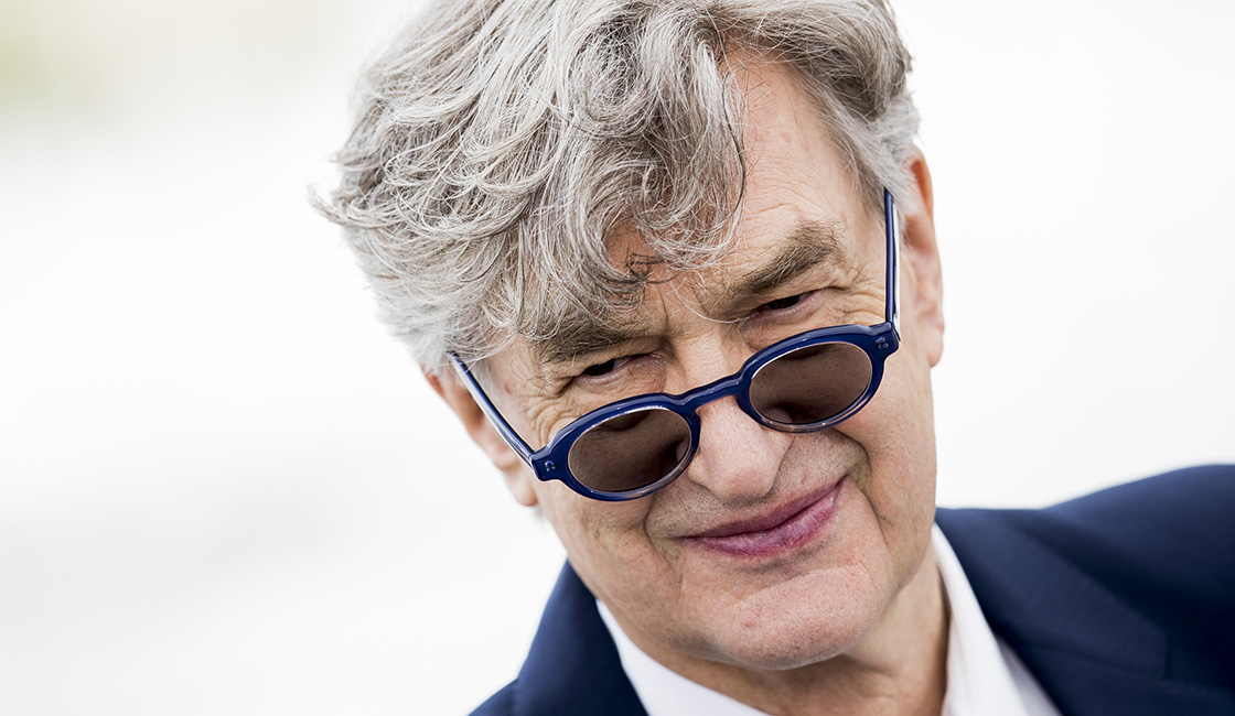 Wim Wenders y las selfies: “Mirarse en el espejo no es un acto fotográfico”