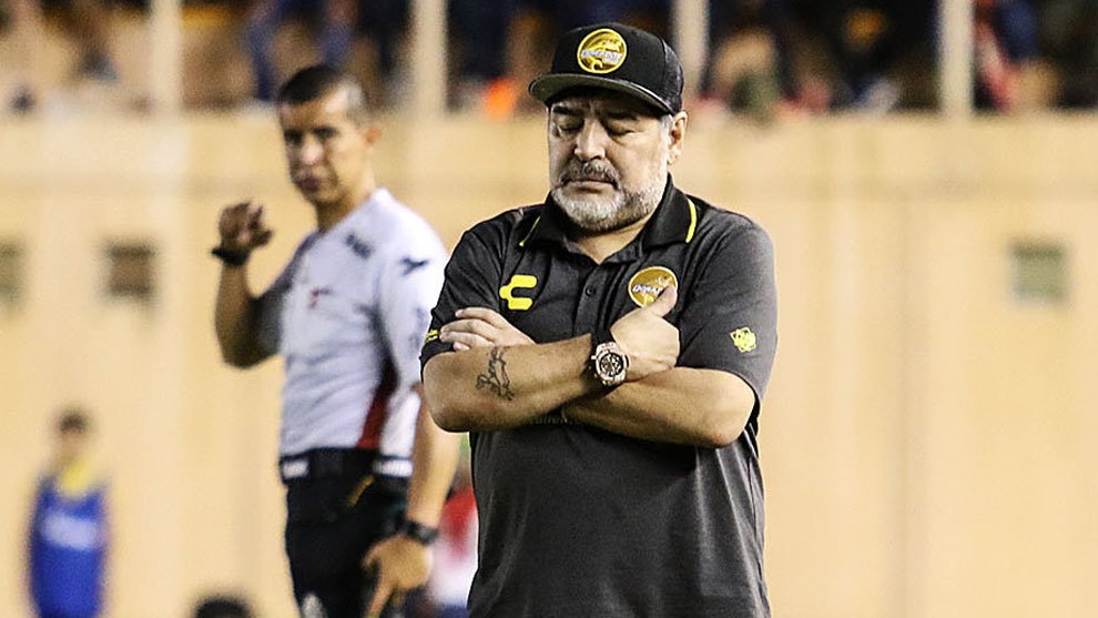 Maradona explotó contra el arbitraje e impondrá queja ante la FIFA