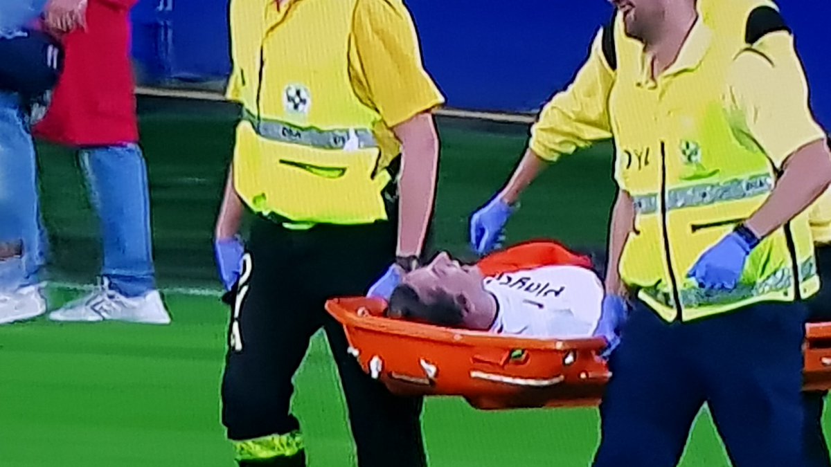 En imágenes: grada se cayó en el Eibar vs Sevilla y deja varios heridos