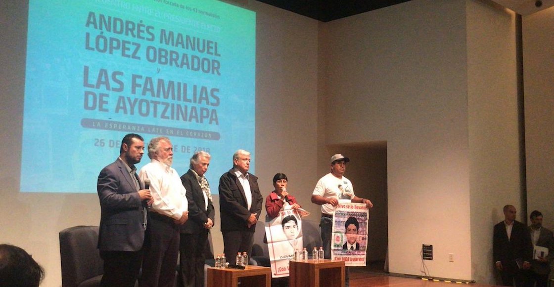 amlo-ayotzinapa-padres-reunion