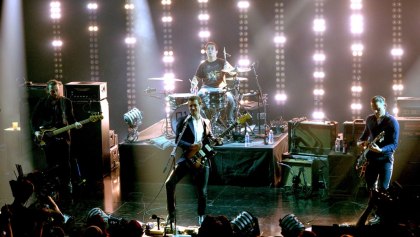 Arctic Monkeys toca "Mardy Bum" por primera vez en cuatro años