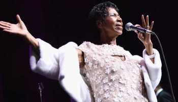 Honor a quien honor merece: Se abrirá exhibición de Aretha Franklin en Detroit