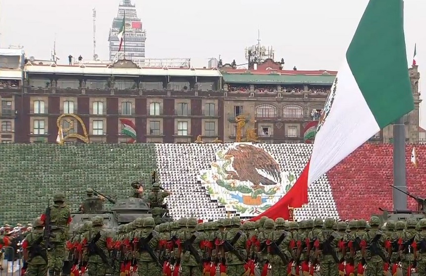 Bandera de México - Desfile Cívico Militar