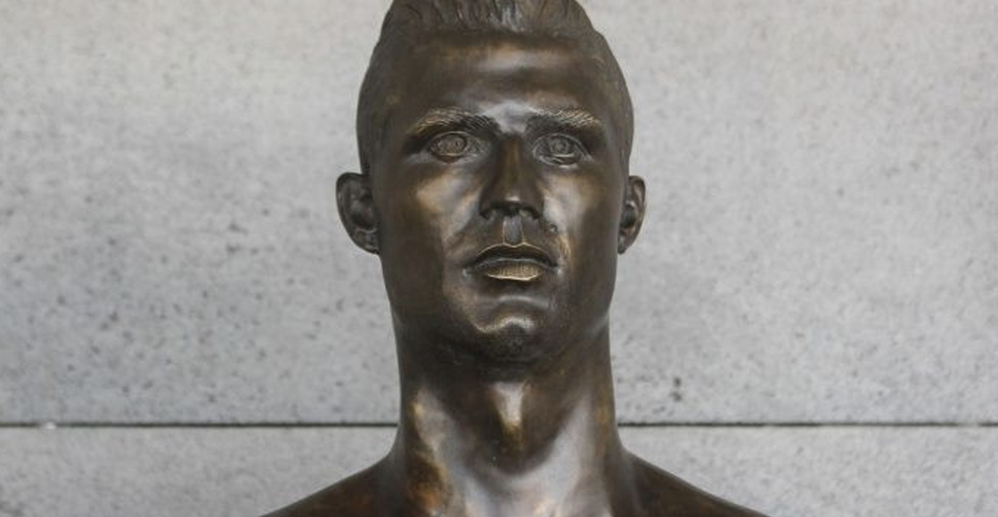 La estatua de Falcao que está más fea que la de Cristiano Ronaldo
