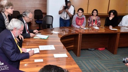 El rector de la UNAM, Enrique Graue, firmó el pliego petitorio del CCH Azcapotzalco