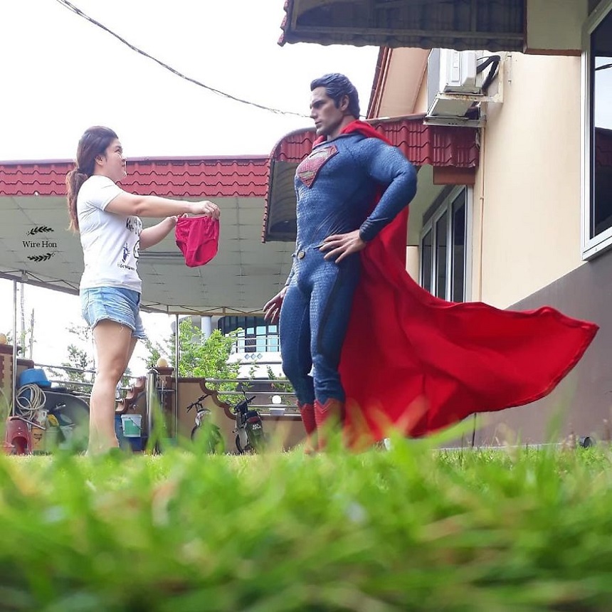 Fotos con figuras de Superhéroes - Superman