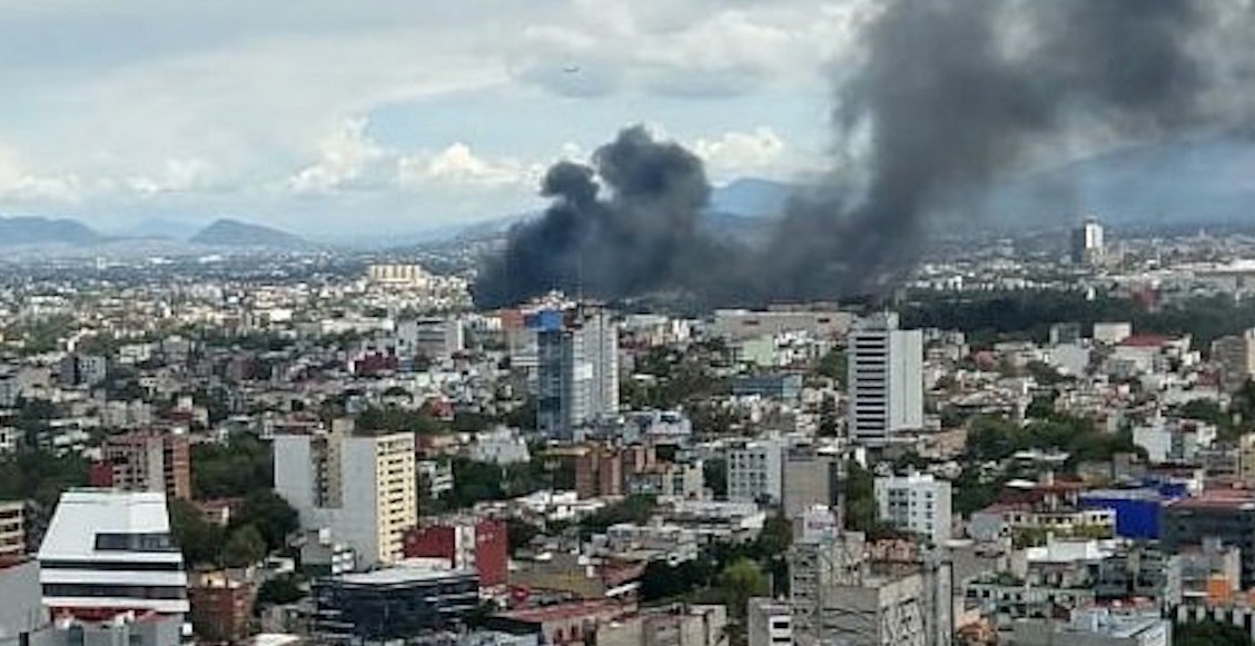 Se registra fuerte incendio en la colonia Doctores, en CDMX