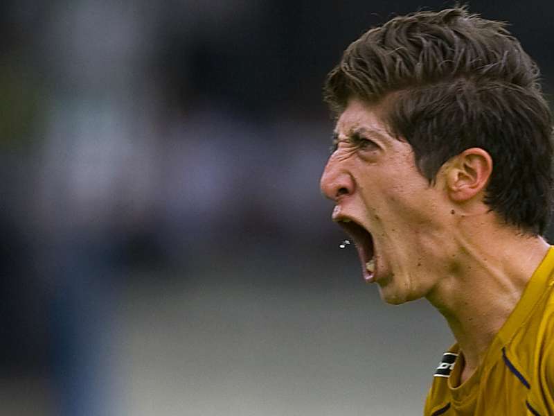 Pikolín Palacios, defensor de los Pumas