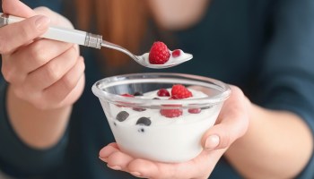 yoghurt-contiene-mucha-azucar-estudio