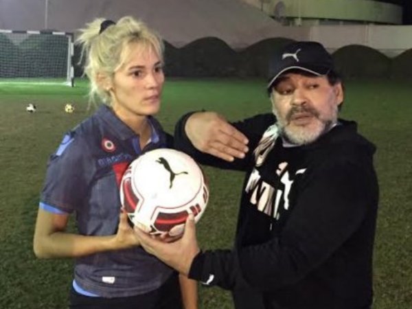 ¿Es neta? La novia de Maradona se integrará al equipo femenil de Dorados