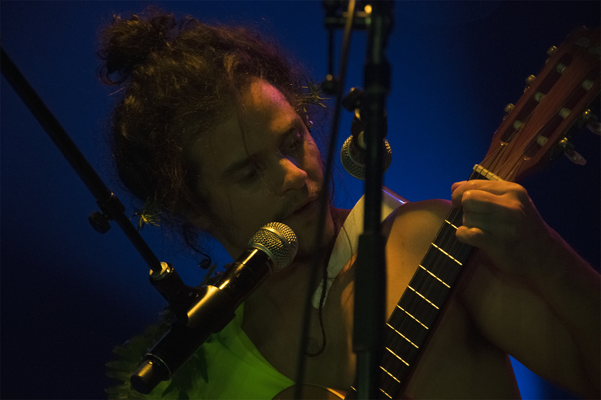 La noche en la que Juan Son dejó de ser un misterio rodante para envolvernos en su música