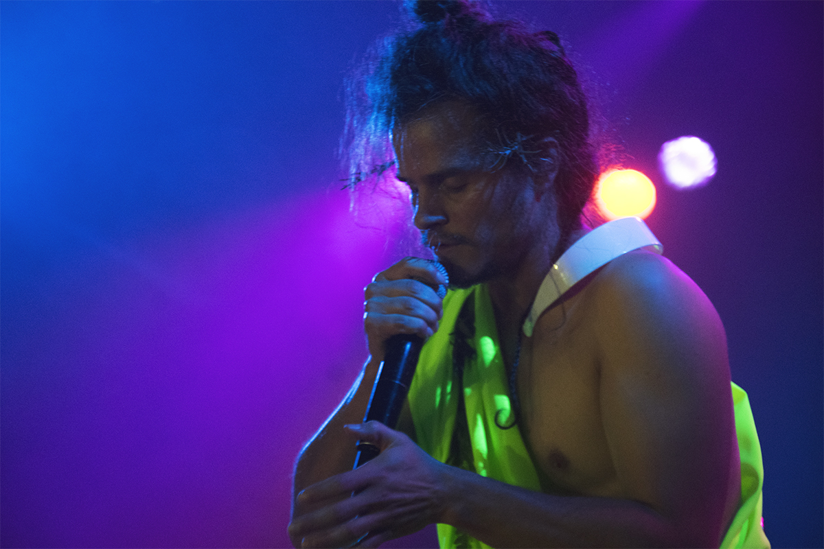 La noche en la que Juan Son dejó de ser un misterio rodante para envolvernos en su música