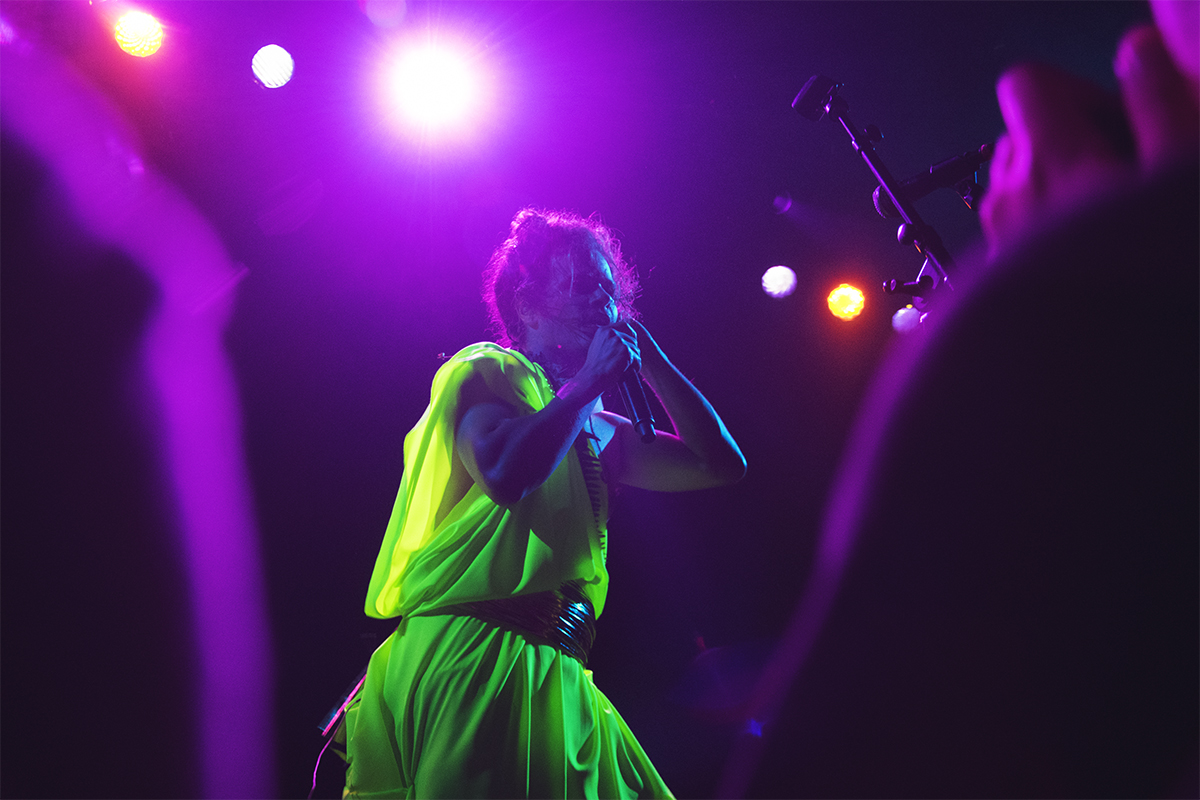 La noche en la que Juan Son dejó de ser un misterio rodante para envolvernos en su música