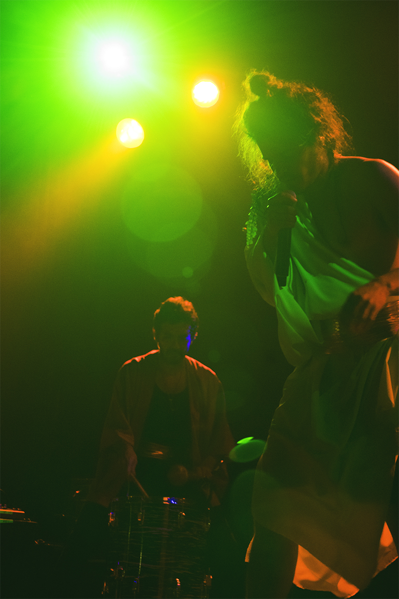 La noche en la que Juan Son dejó de ser un misterio rodante para envolvernos en su música