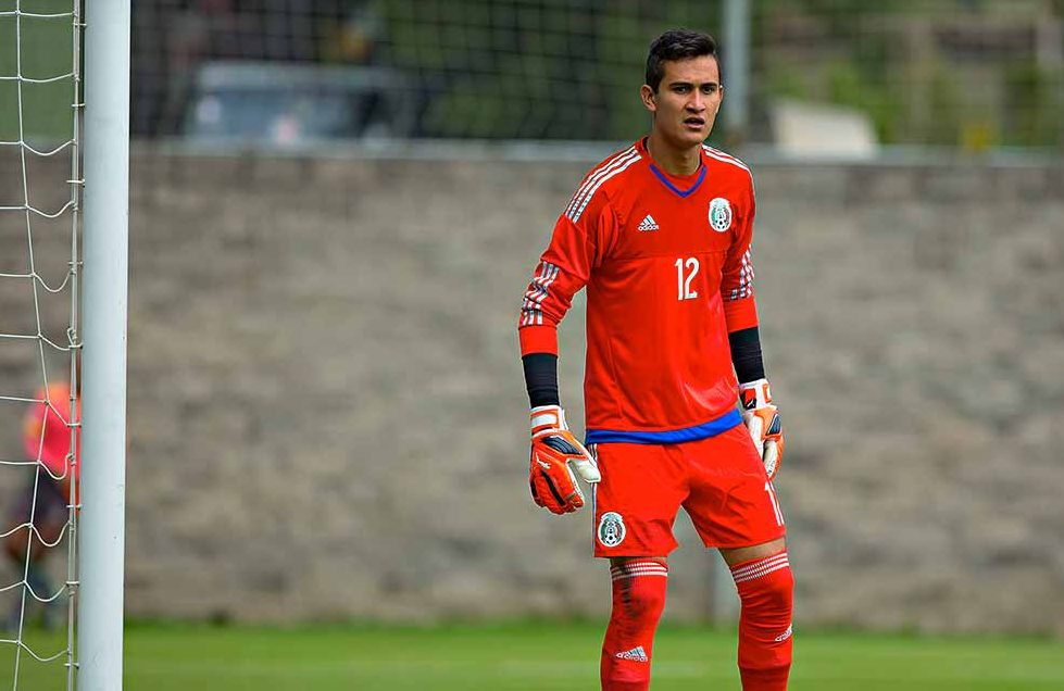 ¡Tráiganme a Ochoa! Gudiño aseguró que peleará titularidad en la Selección Mexicana