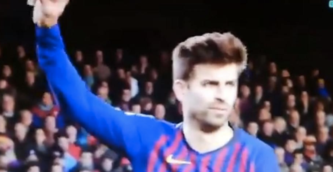 El momento en que Piqué pidió al Camp Nou que no insultara a Sergio Ramos