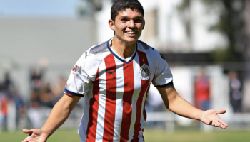 Sebastián Martínez, el nuevo talento de Chivas ya entrena con el primer equipo