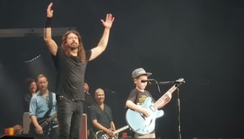 ¡Foo Fighters coveran a Metallica junto con un niño de 7 años!