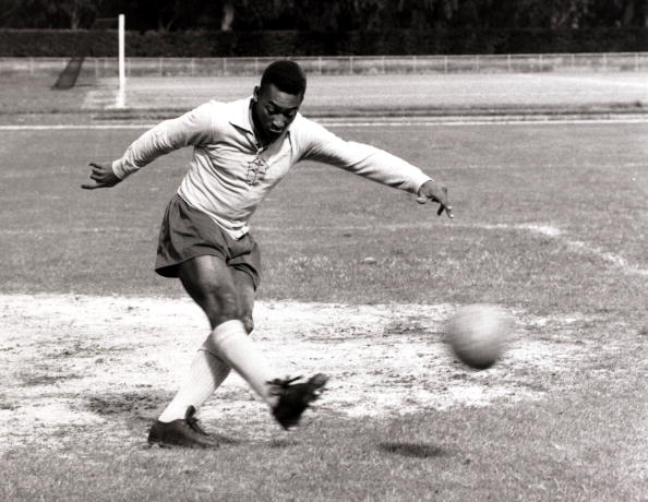 El día que Pelé se convirtió en portero para llevar al Santos a una final