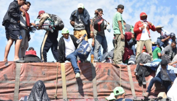 Migrantes salen de Jalisco, acusan que el gobierno los abandonó