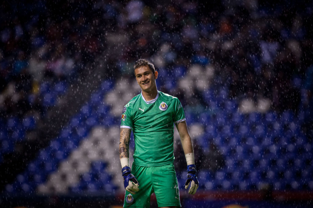 ¡De mínimo! Raúl Gudiño se disculpó con los aficionados por mal torneo de Chivas