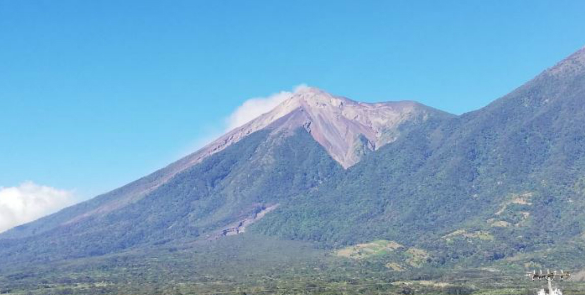 El Volcán de Fuego en Guatemala volvió a despertar, ya se reportan flujos de lava